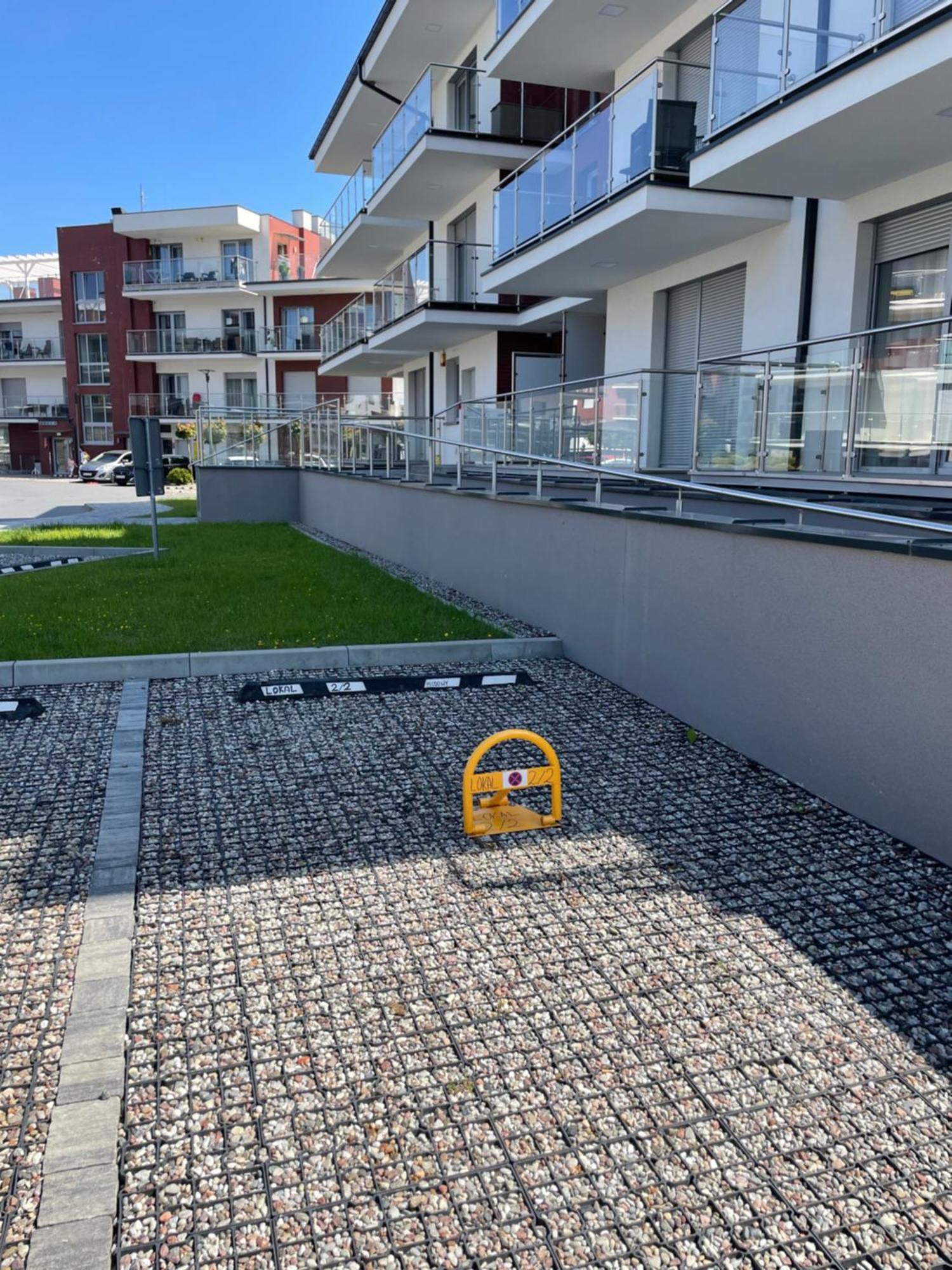 Miodowy Apartament Z Duzym Tarasem W Rewalu, Blisko Morza Bagian luar foto